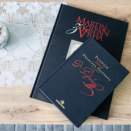 Mari&bor-no Stairs, Easy Access, Garage Optional * Μαριμπόρ