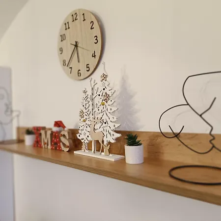 Mari&bor-no Stairs, Easy Access アパート