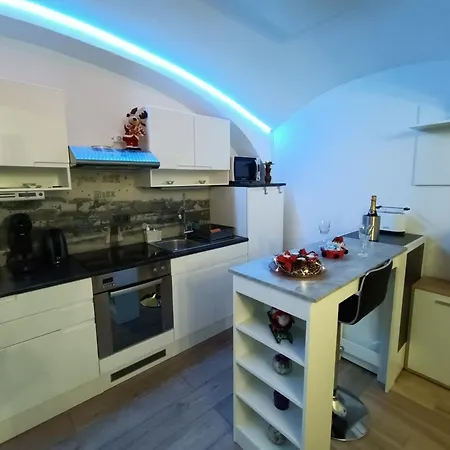 Mari&bor-no Stairs, Easy Access, Garage Optional Διαμέρισμα *