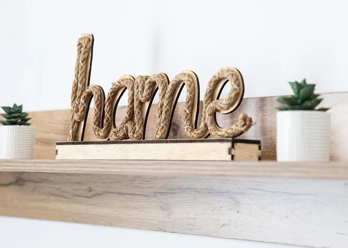 Mari&bor-no Stairs, Easy Access, Garage Optional *