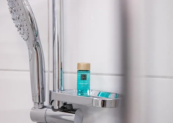 Mari&bor-no Stairs, Easy Access, Garage Optional Daire *