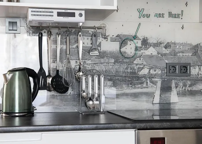 Mari&bor-no Stairs, Easy Access, Garage Optional Maribor